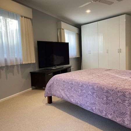 Guest Ensuite 7 Minutes From Airport 멜번 외부 사진